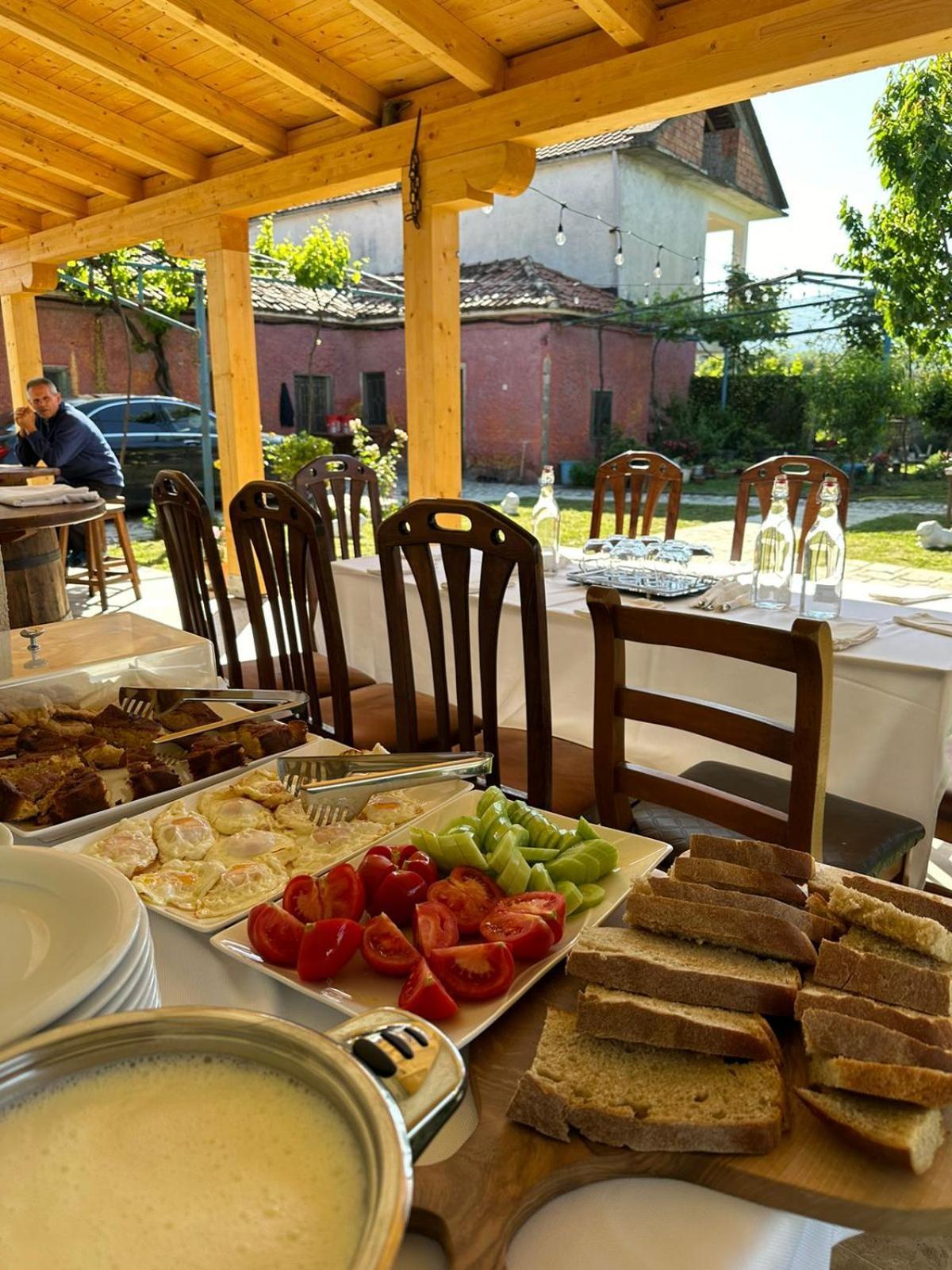 Guesthouse Marku - Mrizi I Zanave Fishte Buitenkant foto